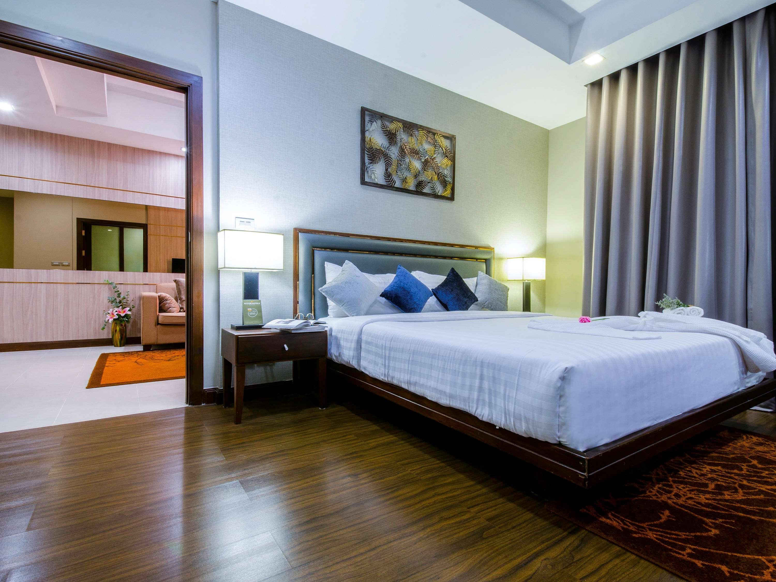 Grand Mercure Bangkok Asoke Residence Exterior foto